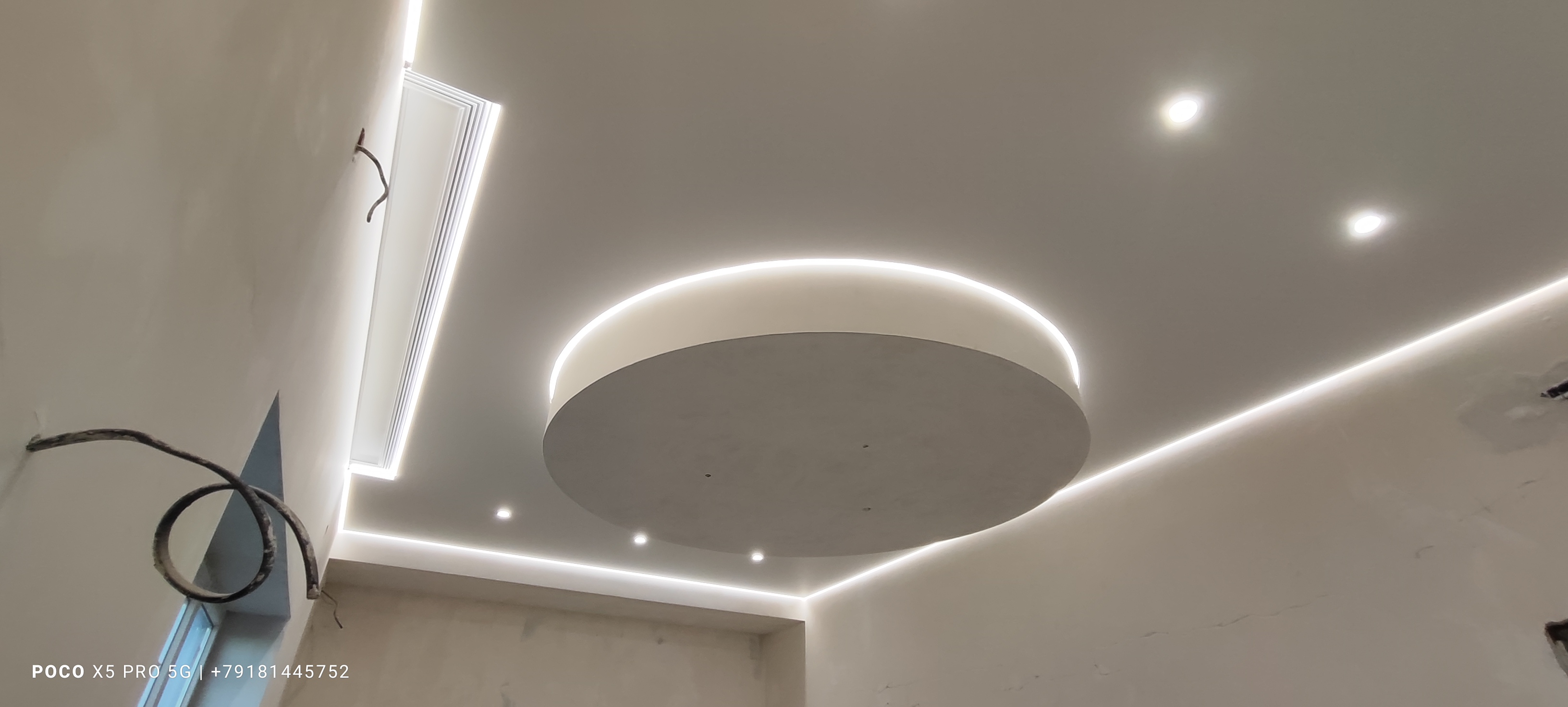 Парящий потолок